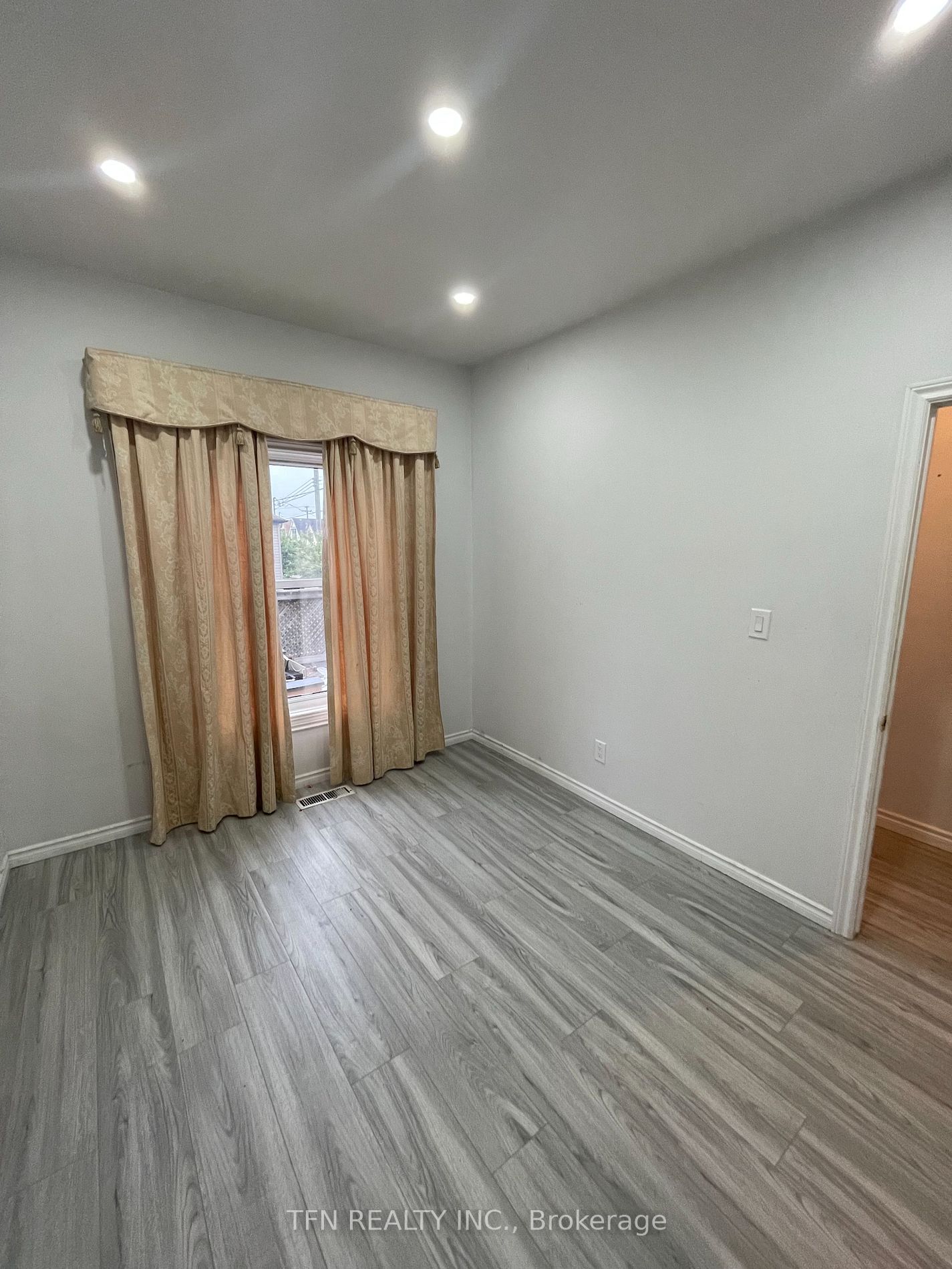 36 Douglas Avenue