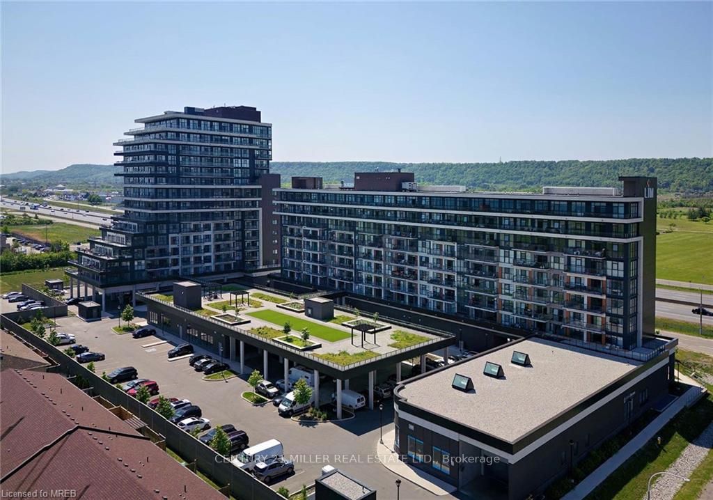 560 North Service Rd, #303