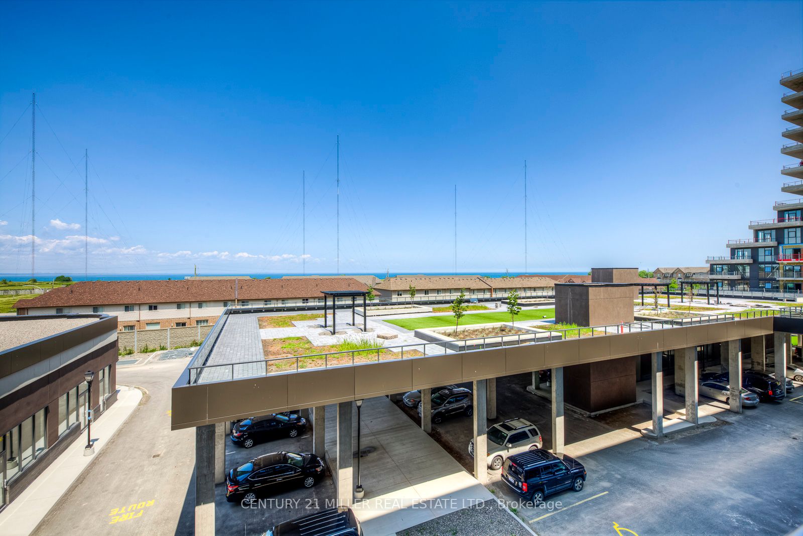 560 North Service Rd, #303
