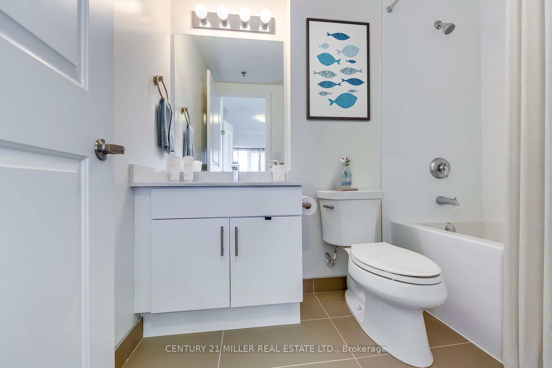 560 North Service Rd, #303