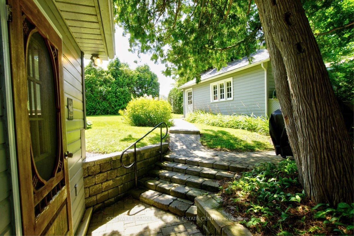 21 Potts Shore Road