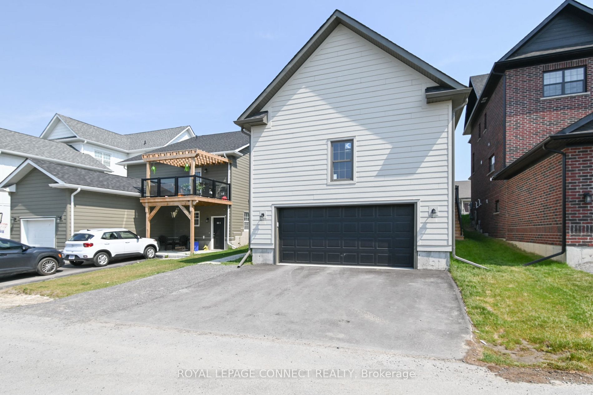 941 John Fairhurst Blvd S