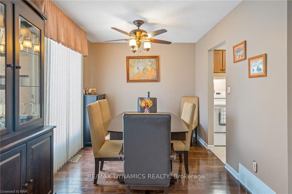 306 Lakeshore Rd