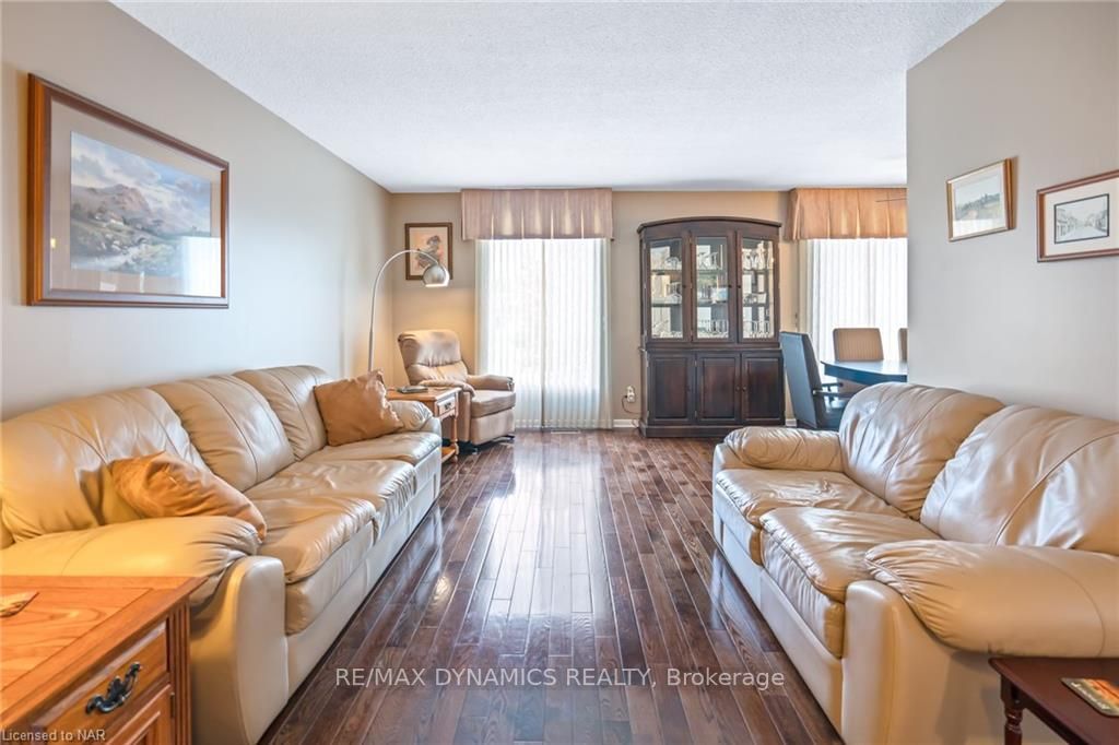 306 Lakeshore Rd