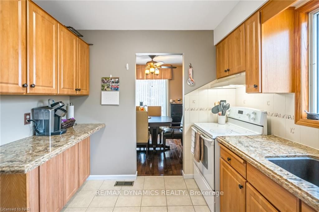 306 Lakeshore Rd