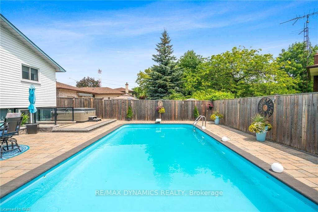 306 Lakeshore Rd