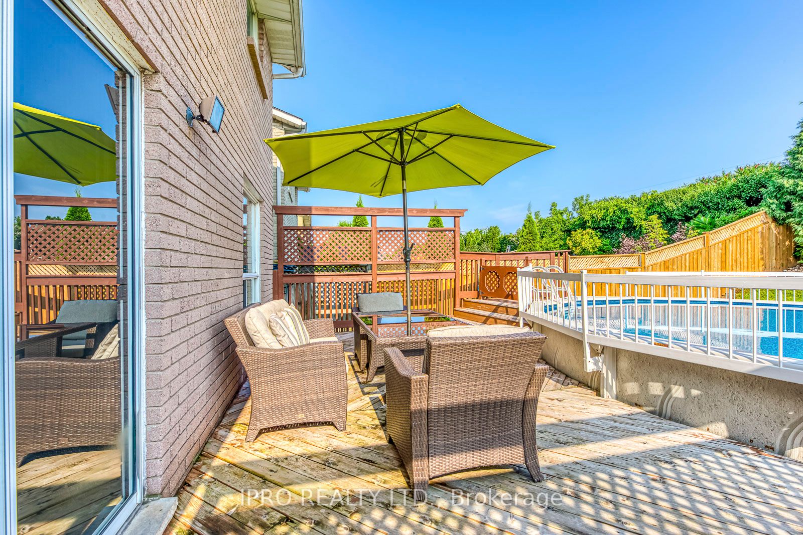 50 Merritt Cres