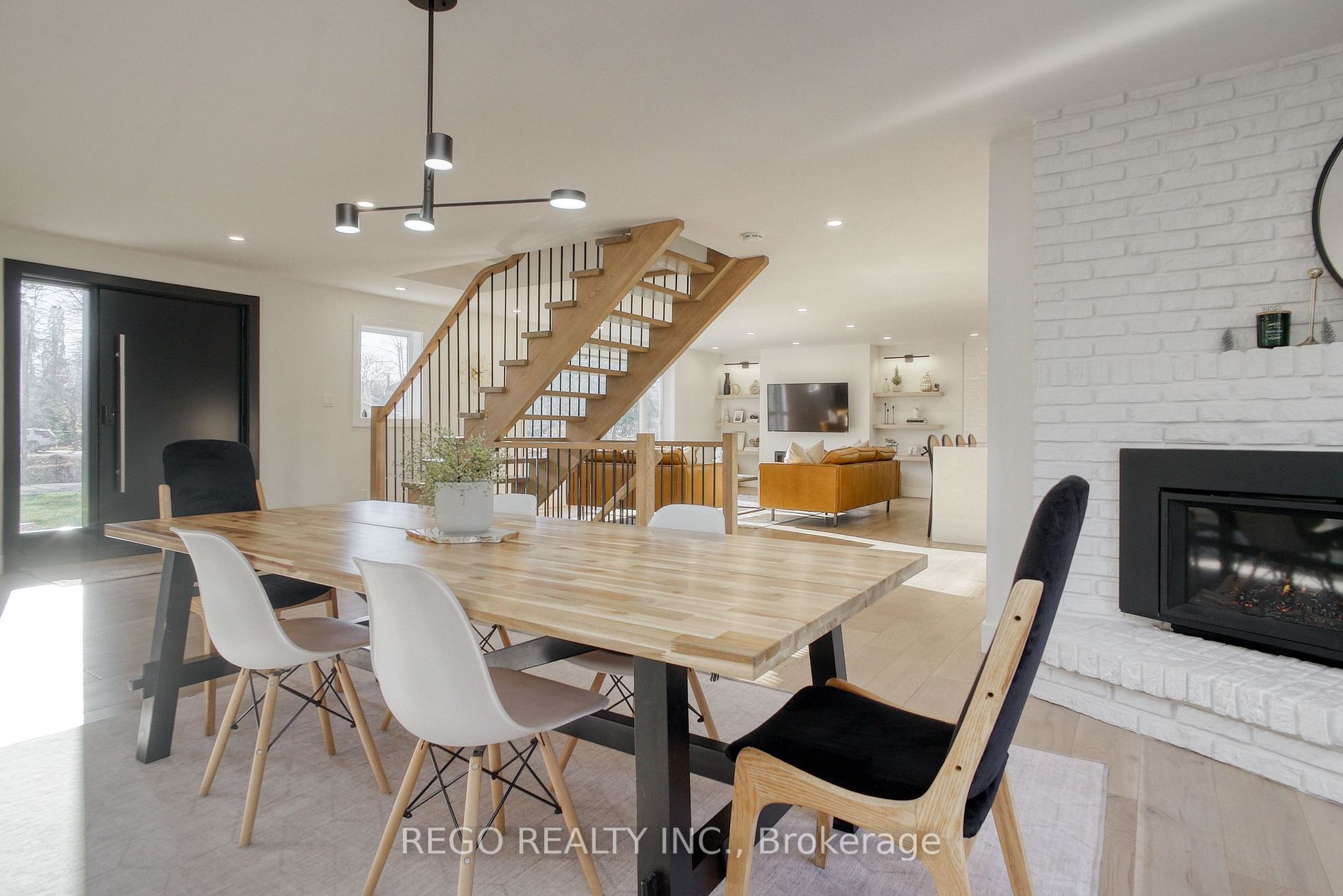 514 Oxbow Rd
