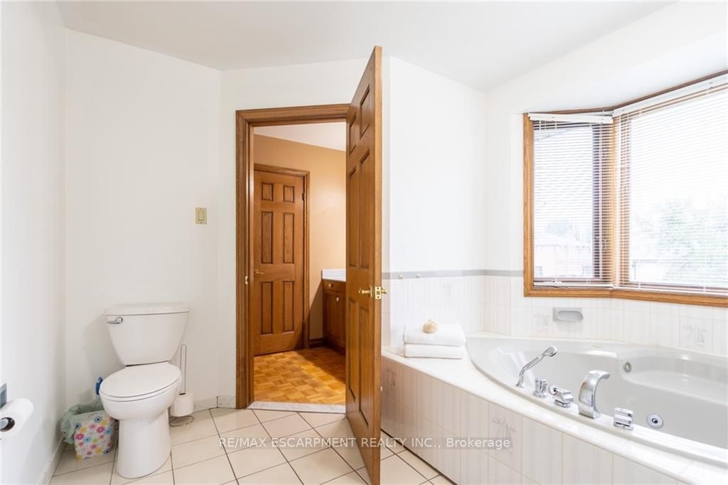 106 HOMESIDE Avenue