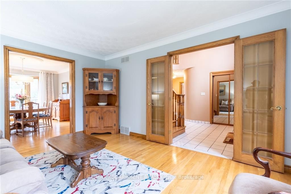 106 HOMESIDE Avenue