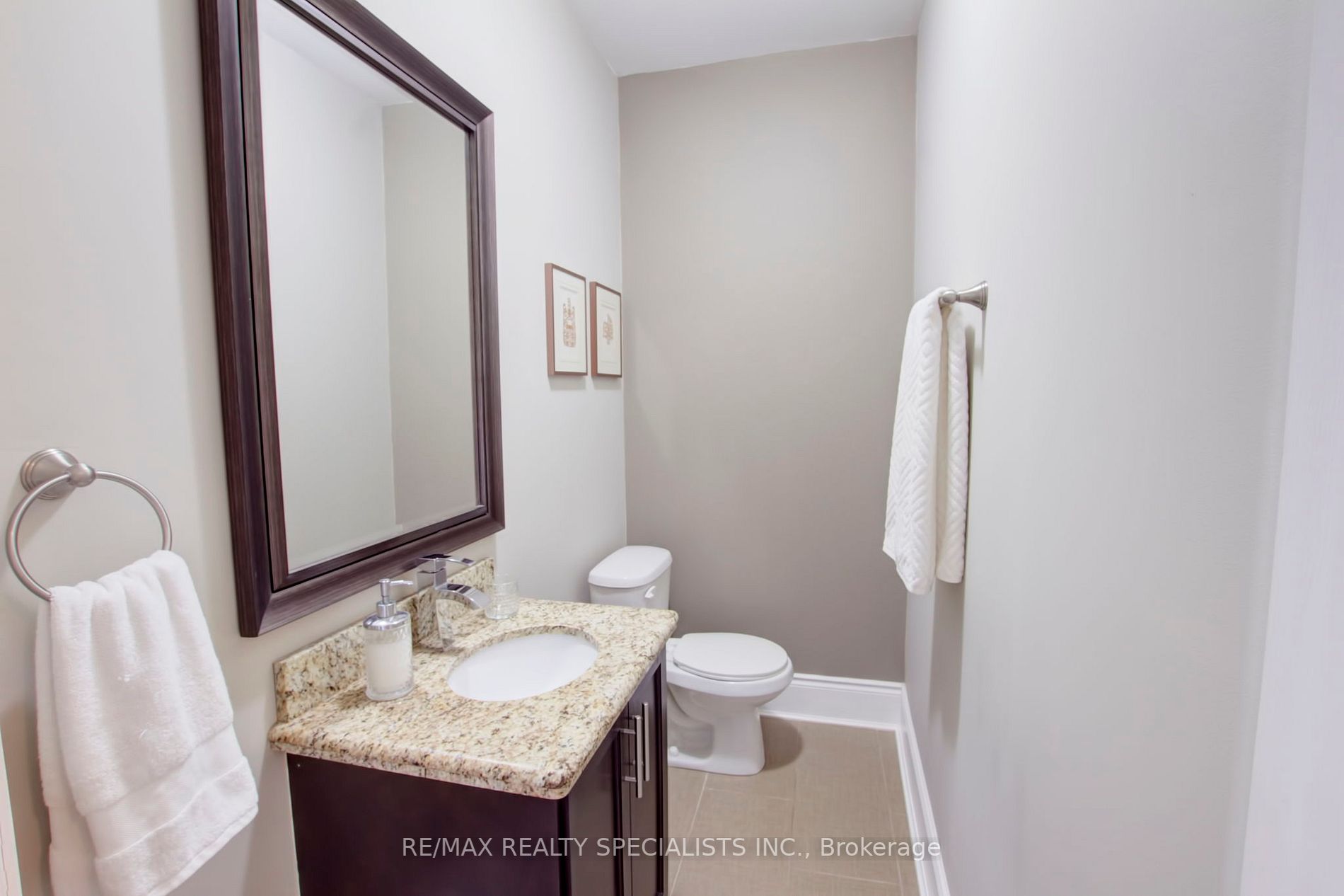 80 King William St, #402