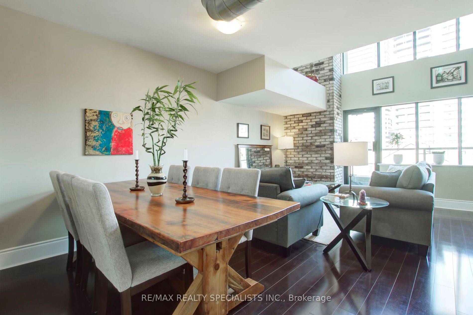 80 King William St, #402