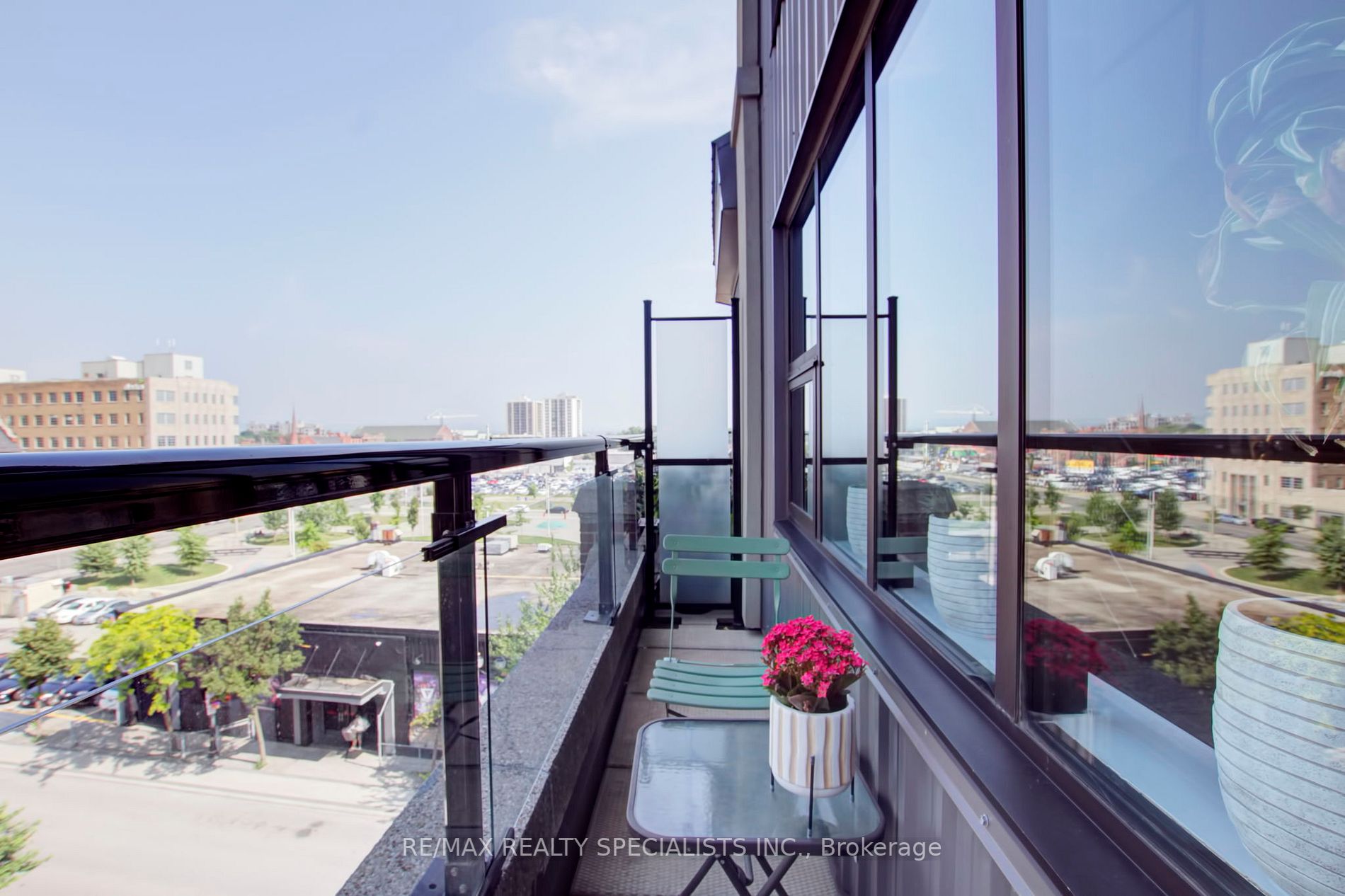 80 King William St, #402
