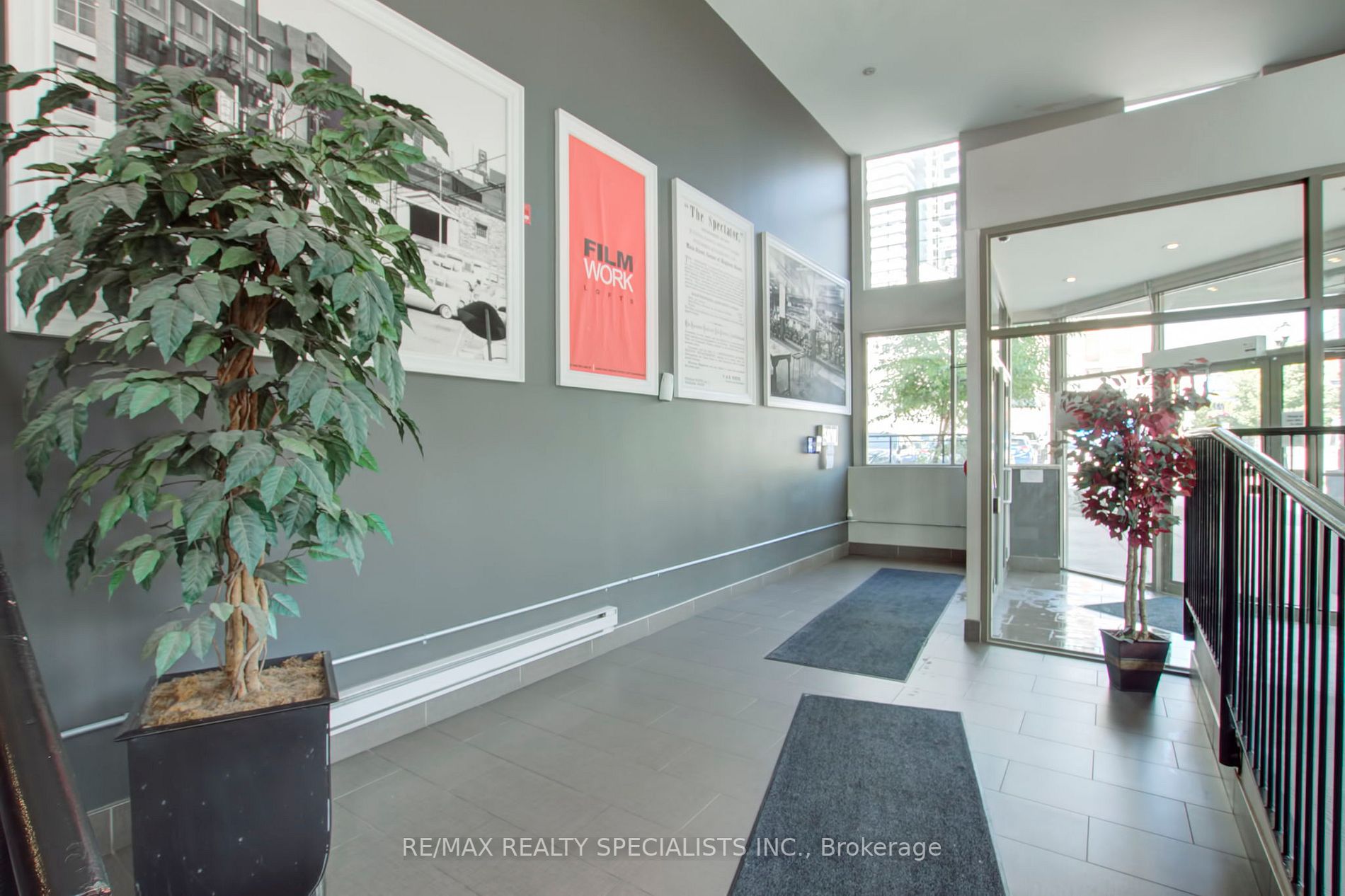 80 King William St, #402