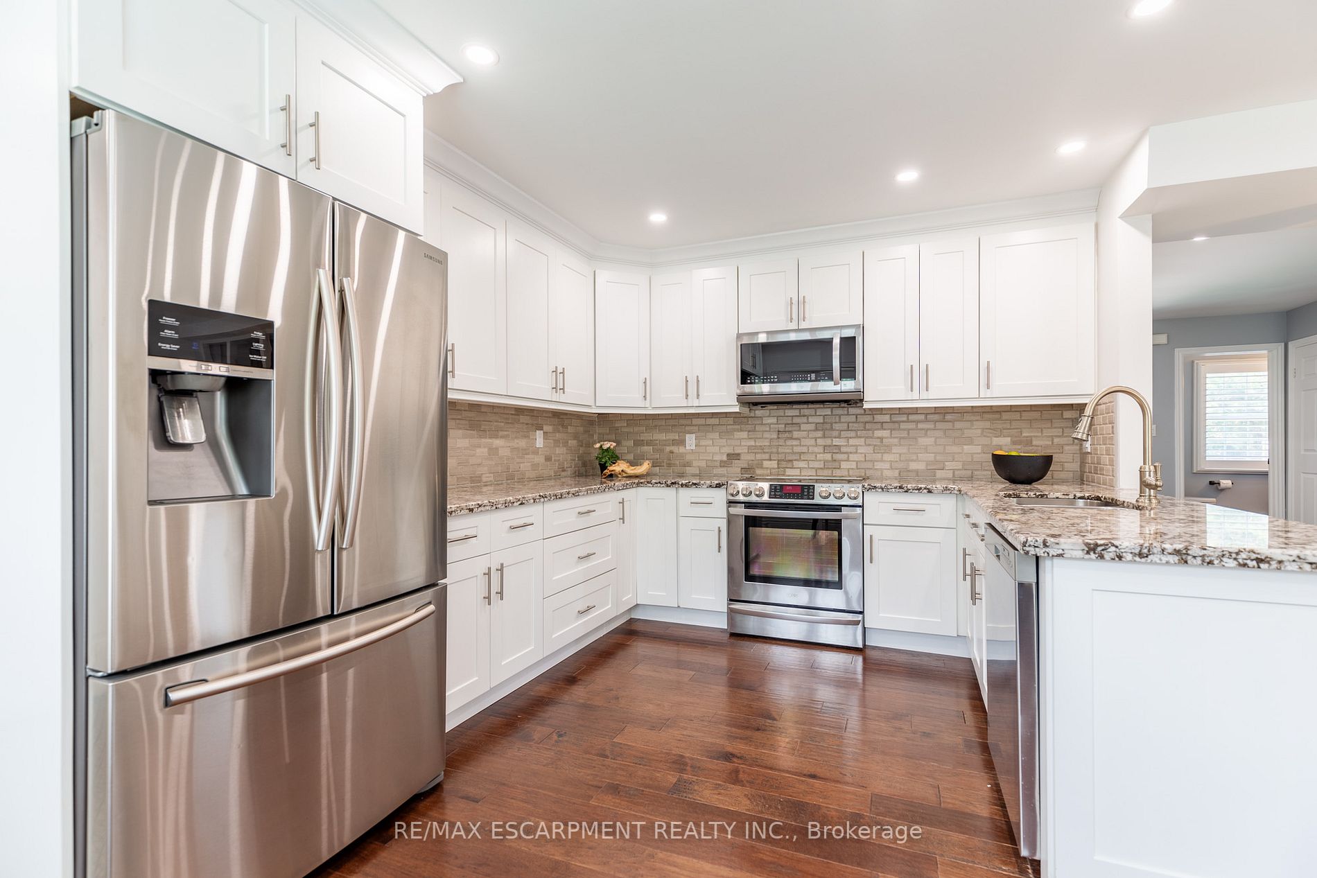 334 Wilson St W, #1
