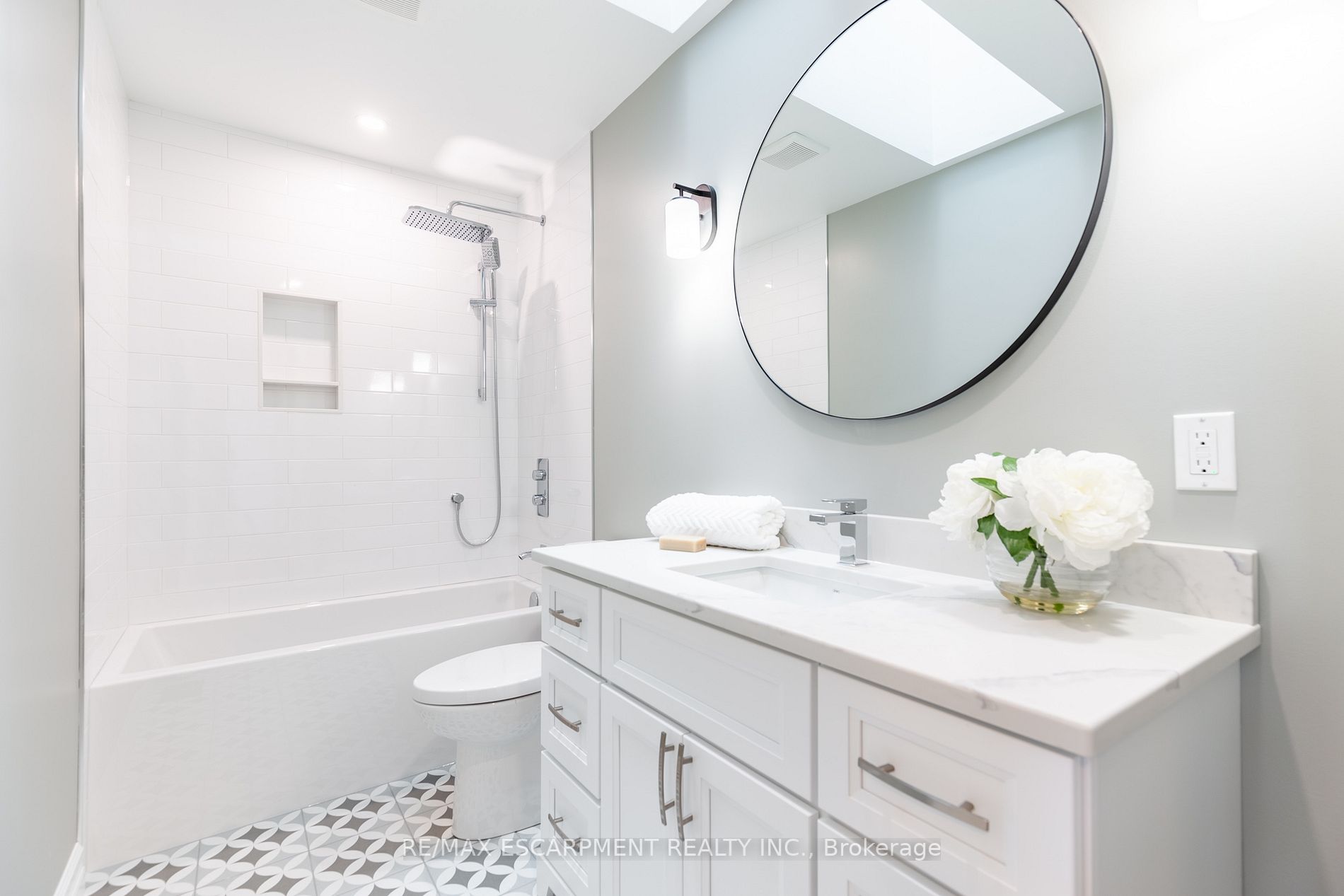 334 Wilson St W, #1