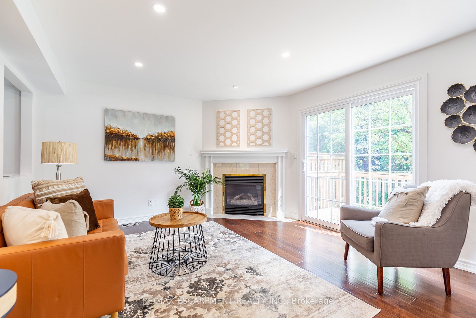 334 Wilson St W, #1