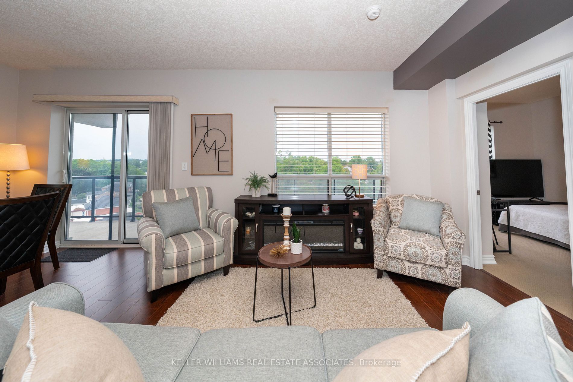 Listing X6751686 - Large Photo # 2
