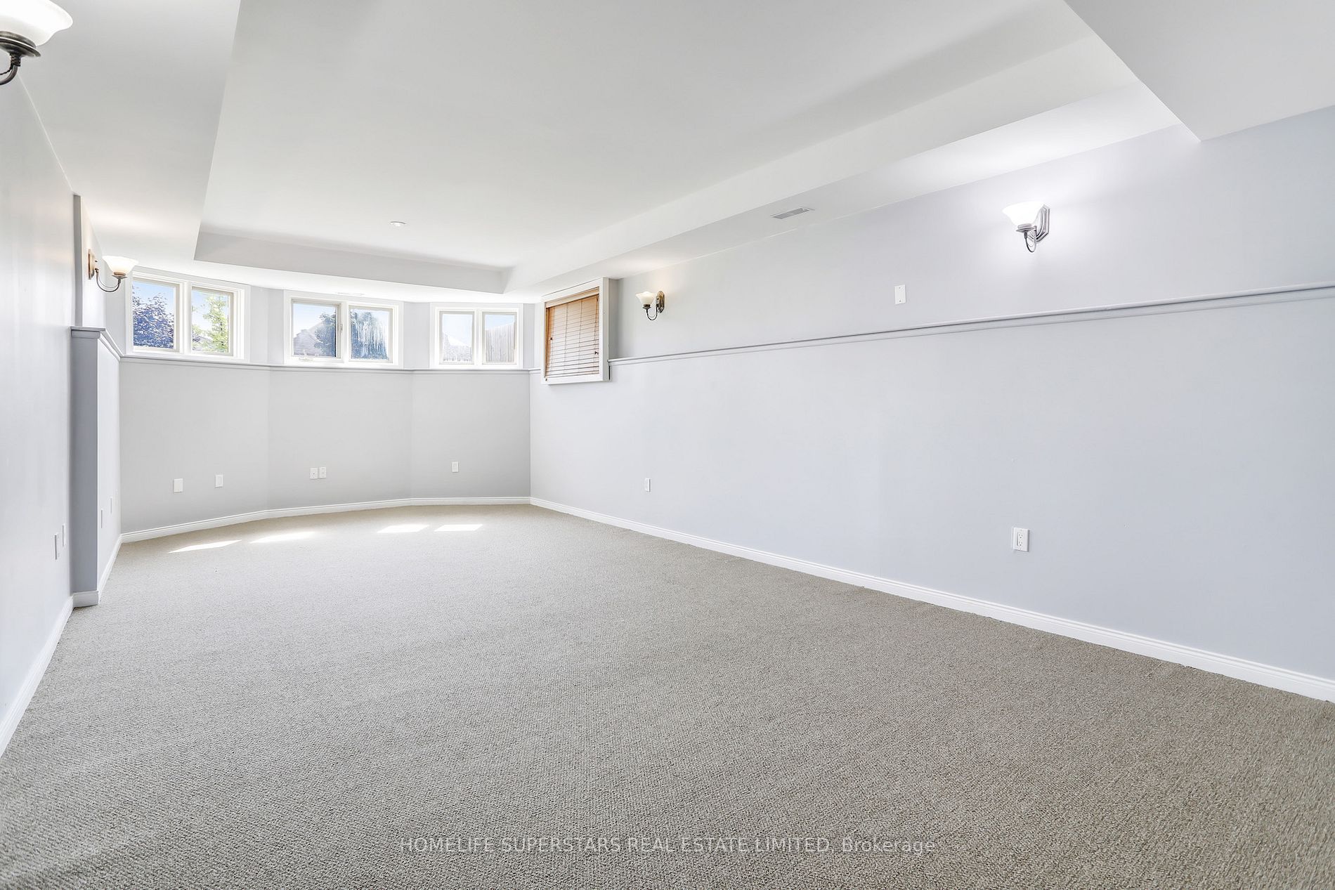 98 Thomas Avenue