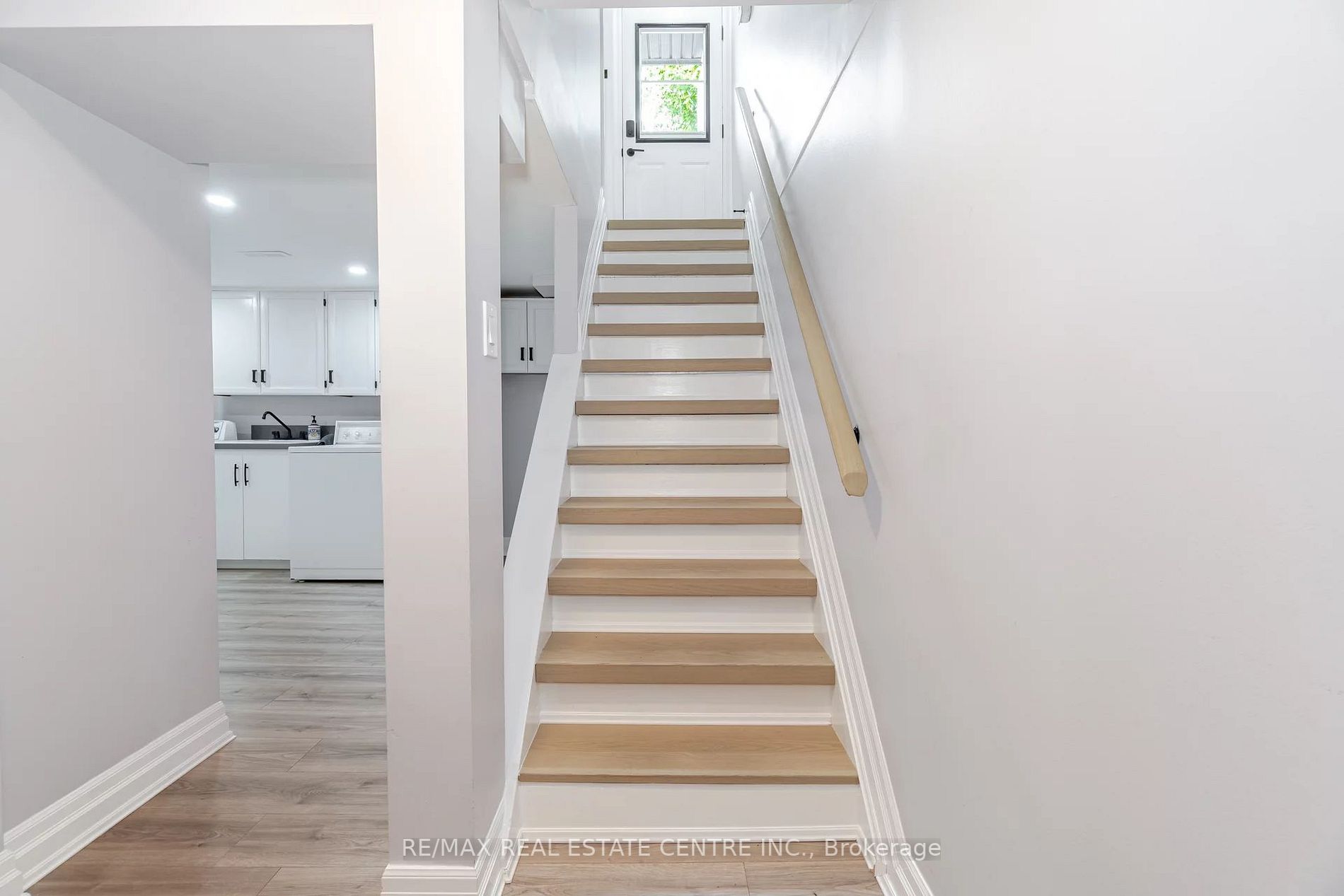 678 Mohawk Rd