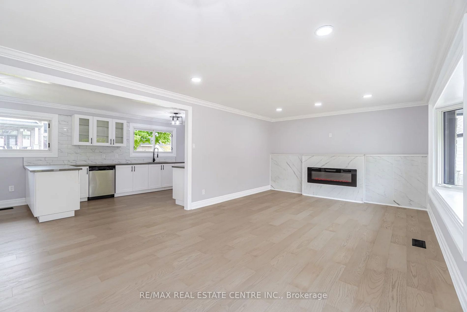 678 Mohawk Rd