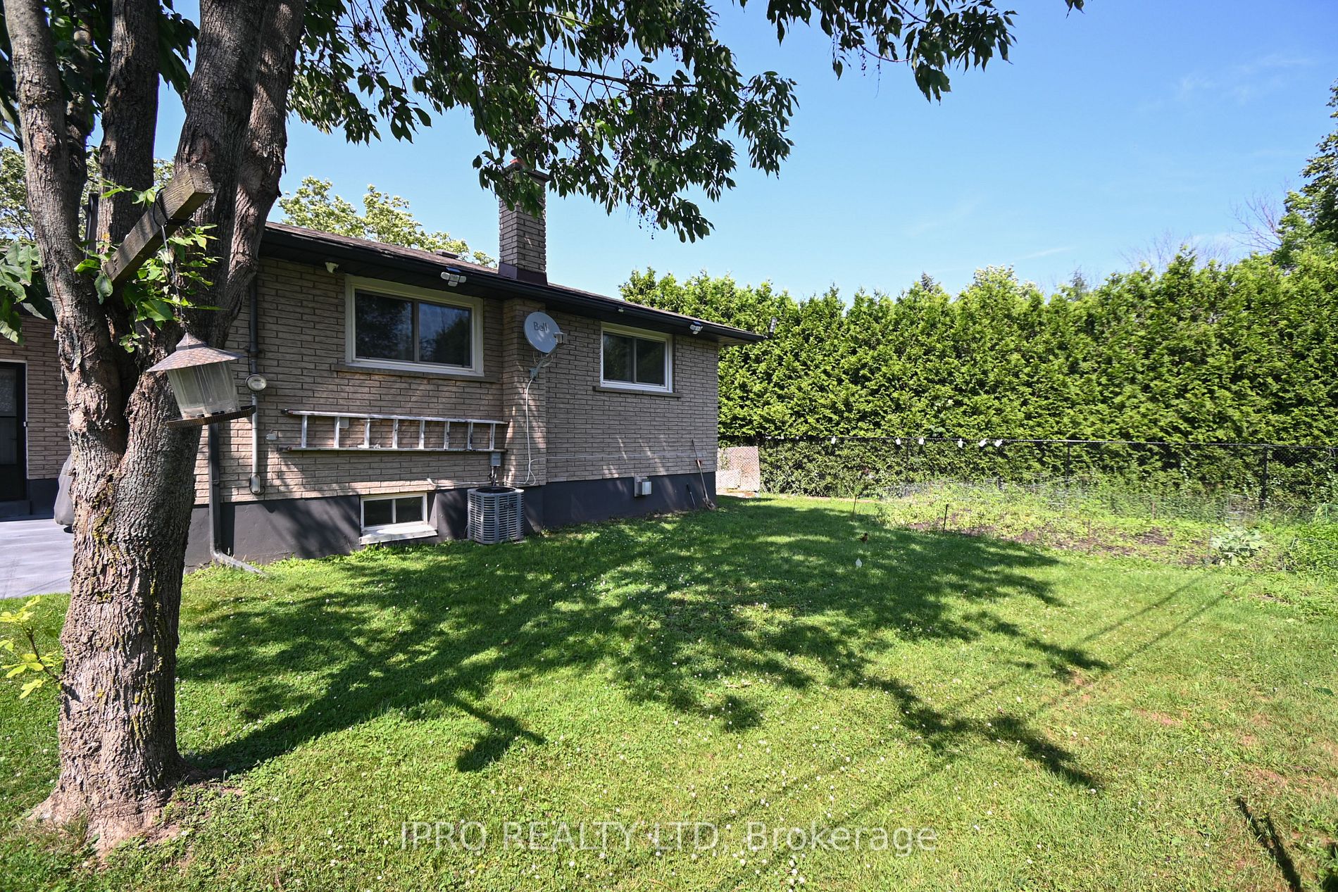 3106 Chipman Crescent
