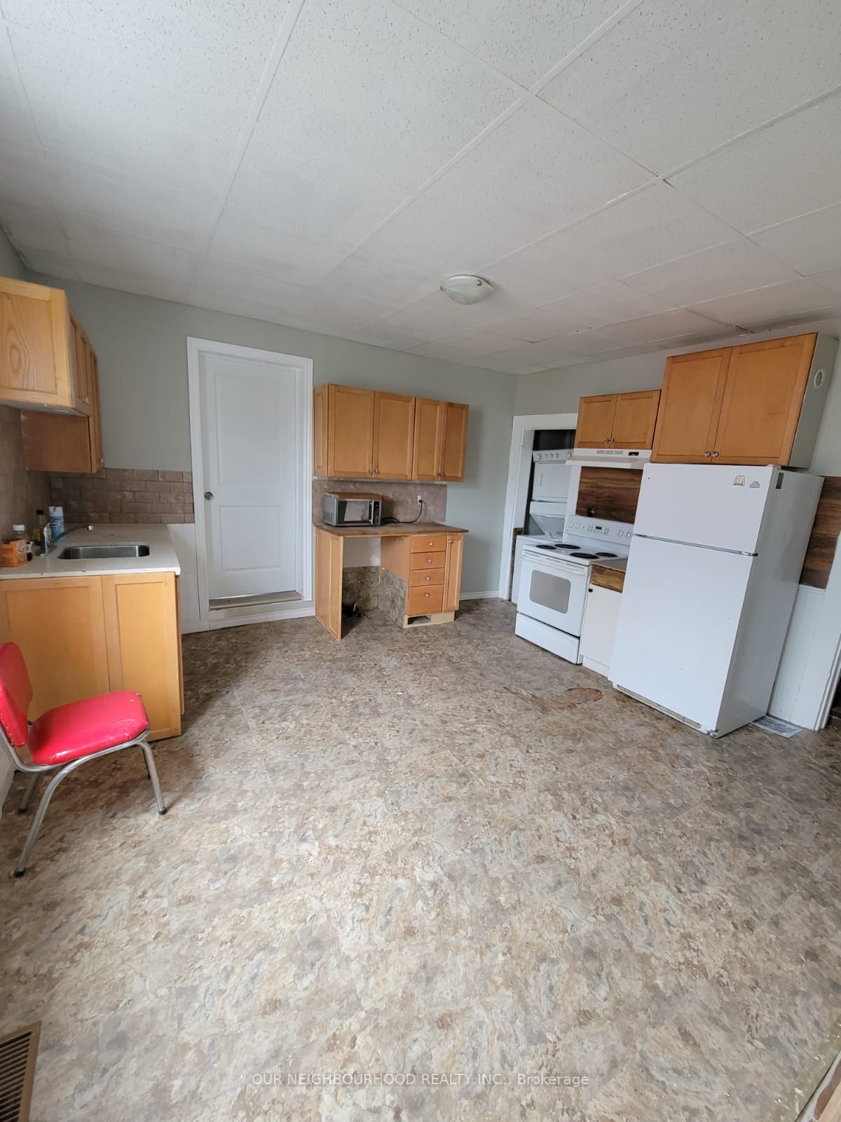 508 Hopkins Ave