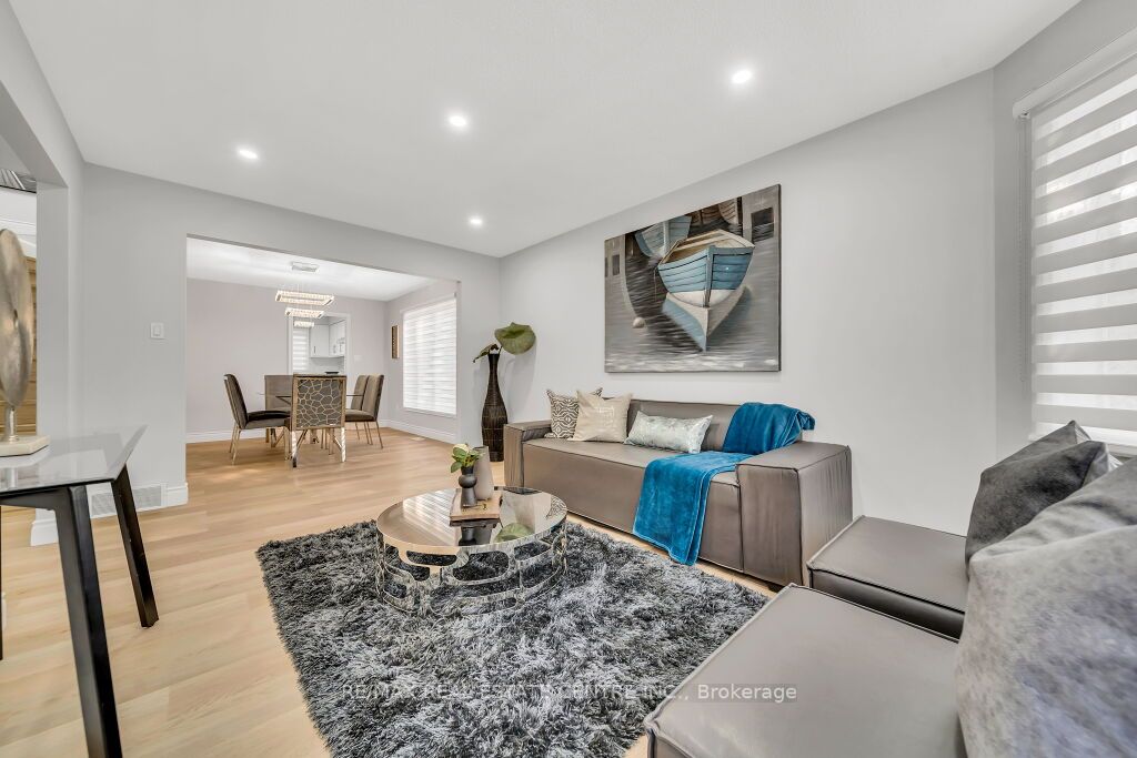 29 Kortright Road E