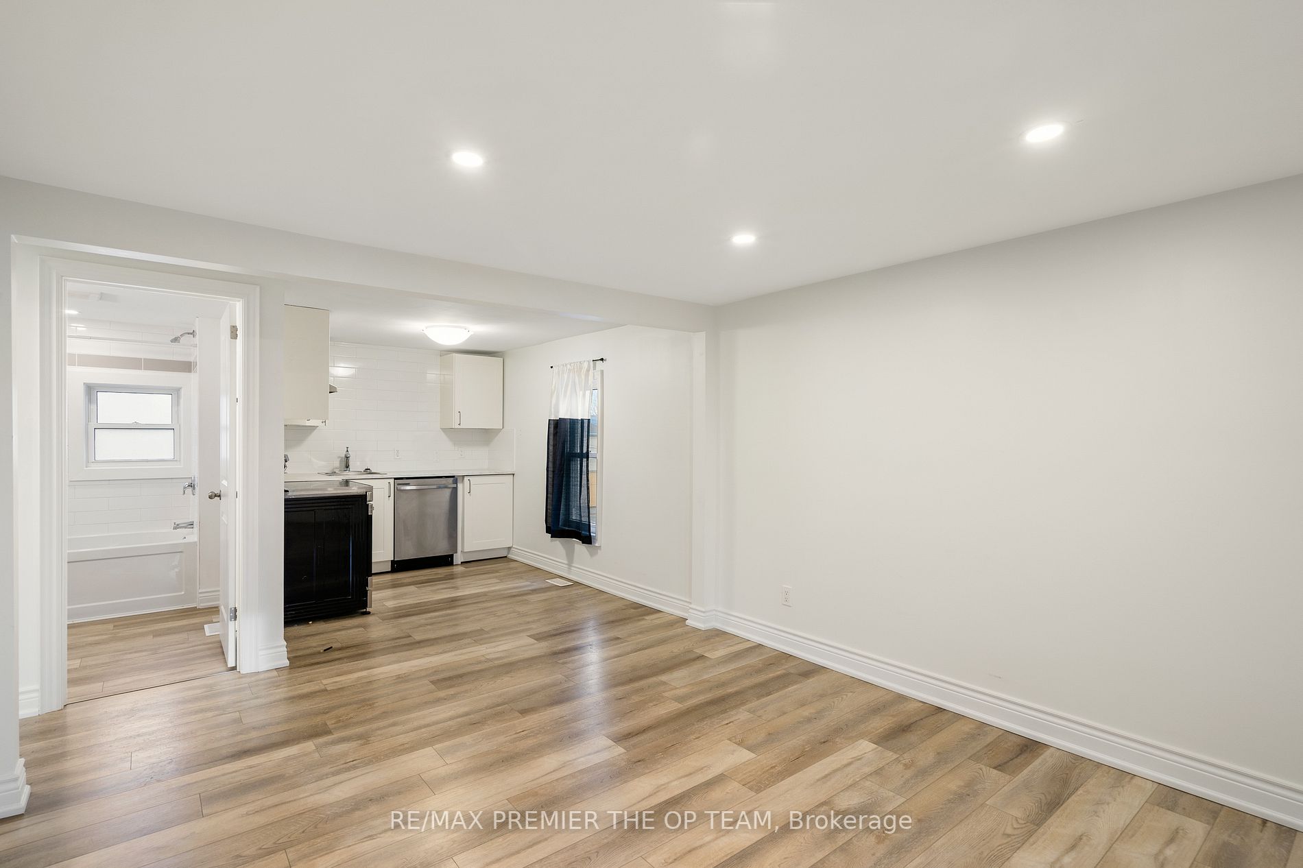 Listing X6753548 - Large Photo # 12