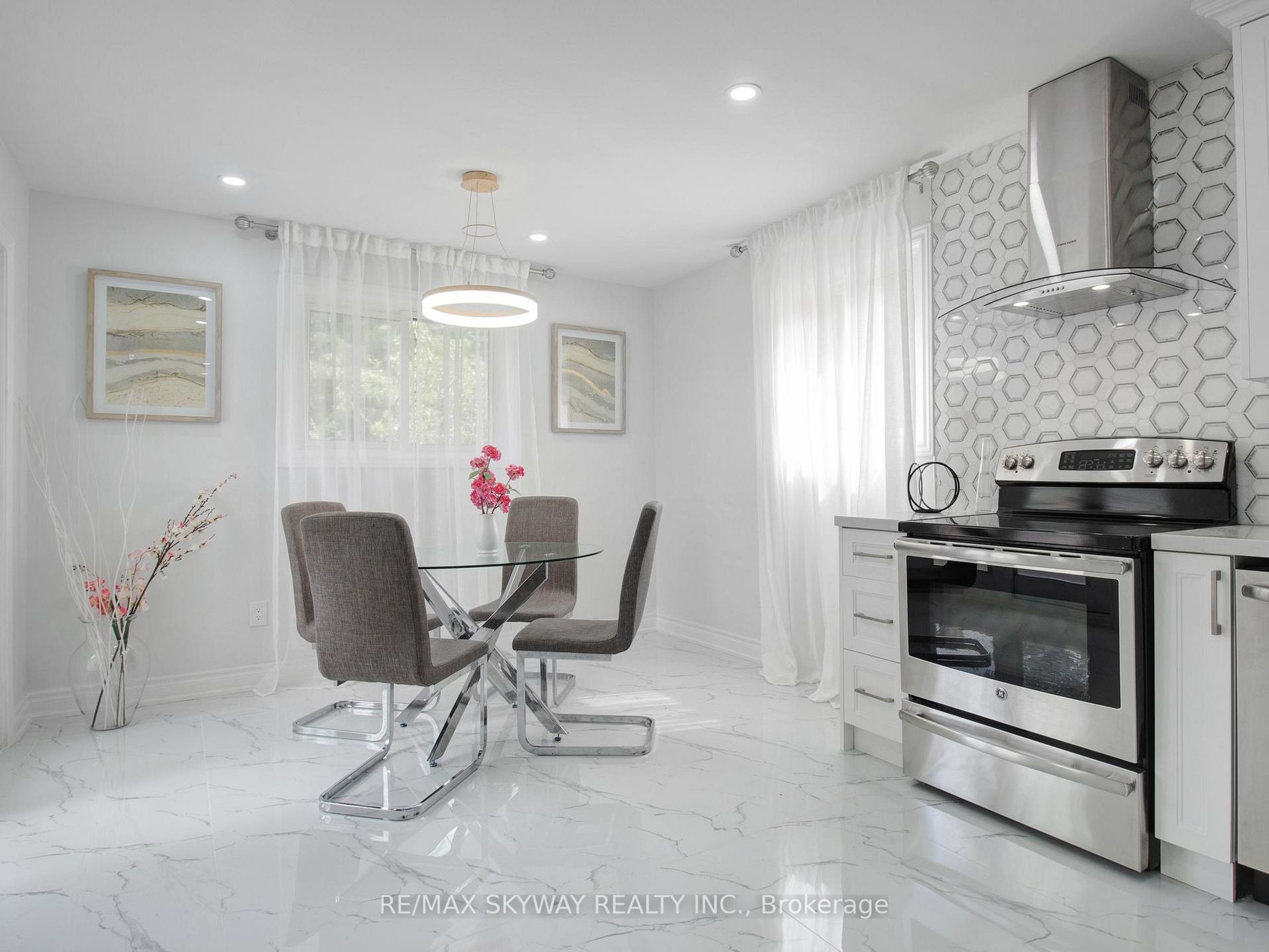 317 West 2nd St