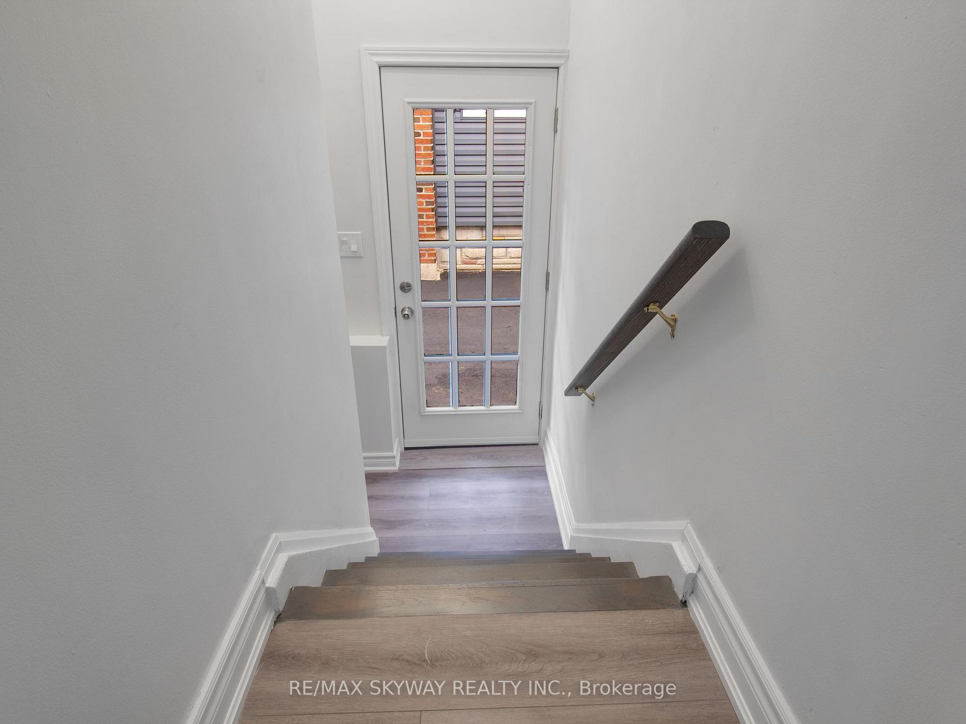 317 West 2nd St
