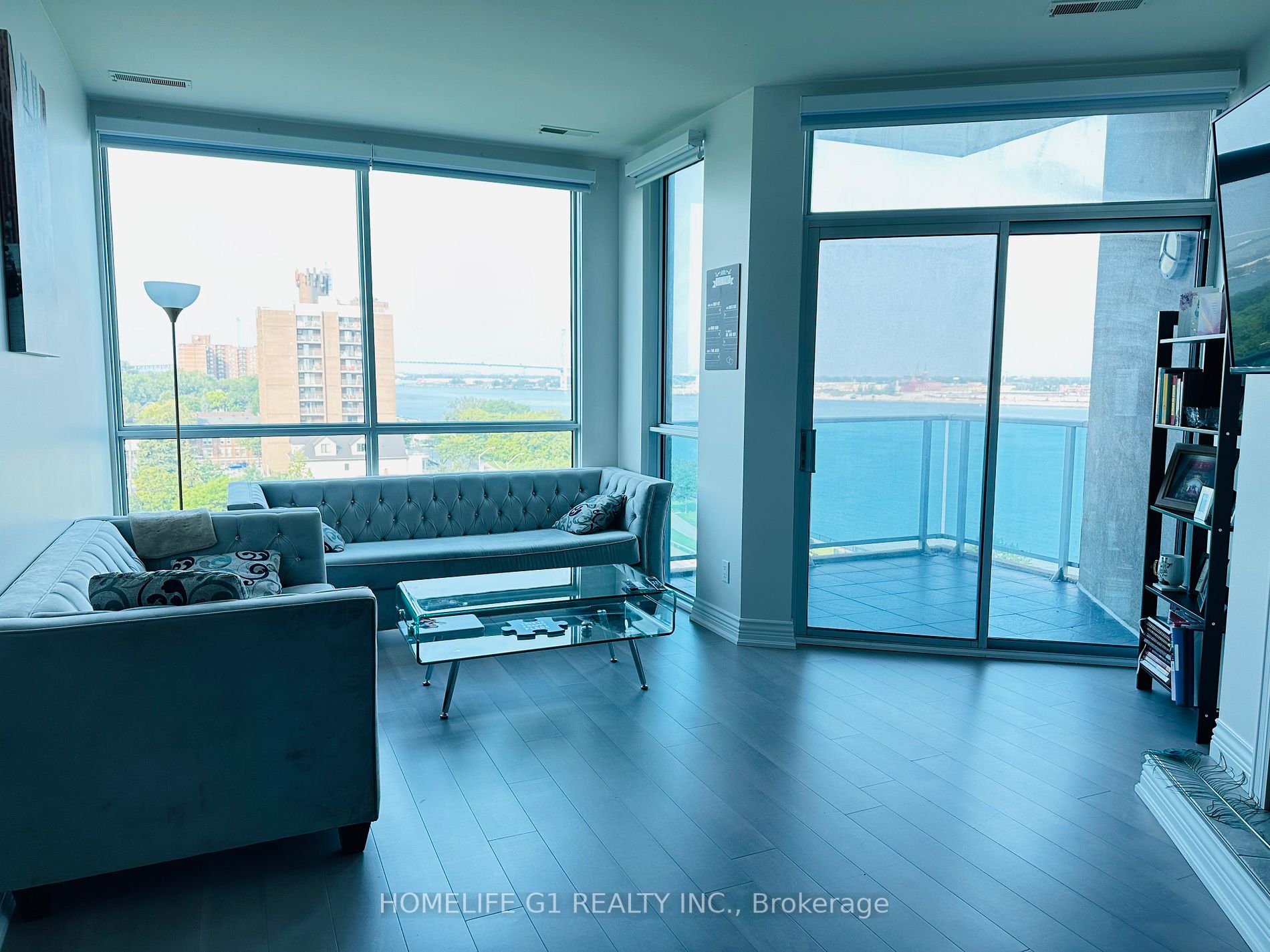 1225 River side Drive W, #701