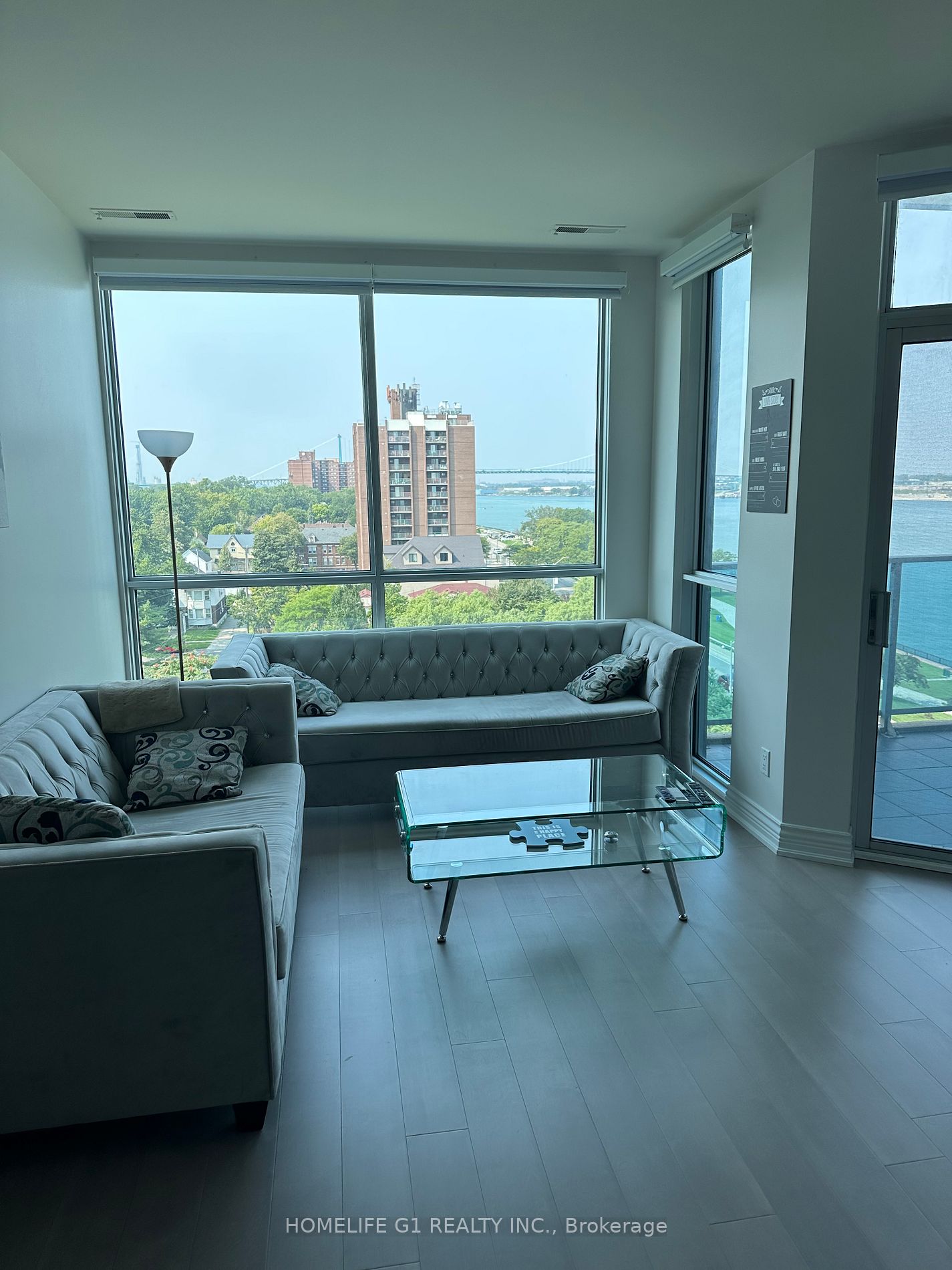 1225 River side Drive W, #701
