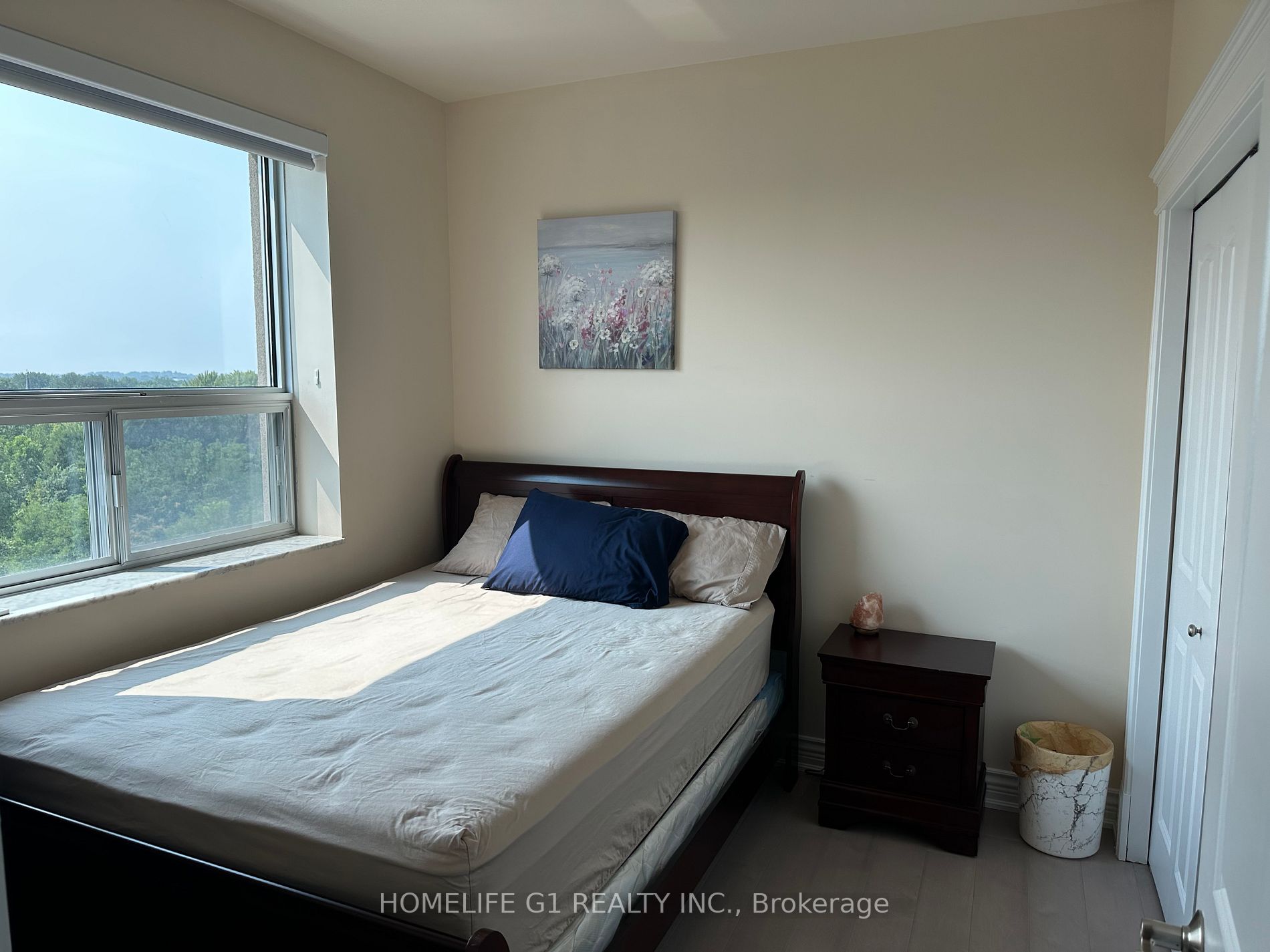 1225 River side Drive W, #701