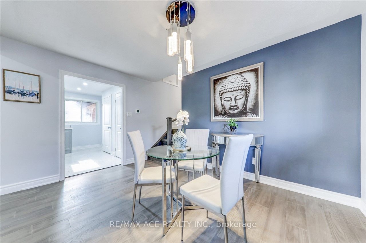 8 Ponderosa Crescent