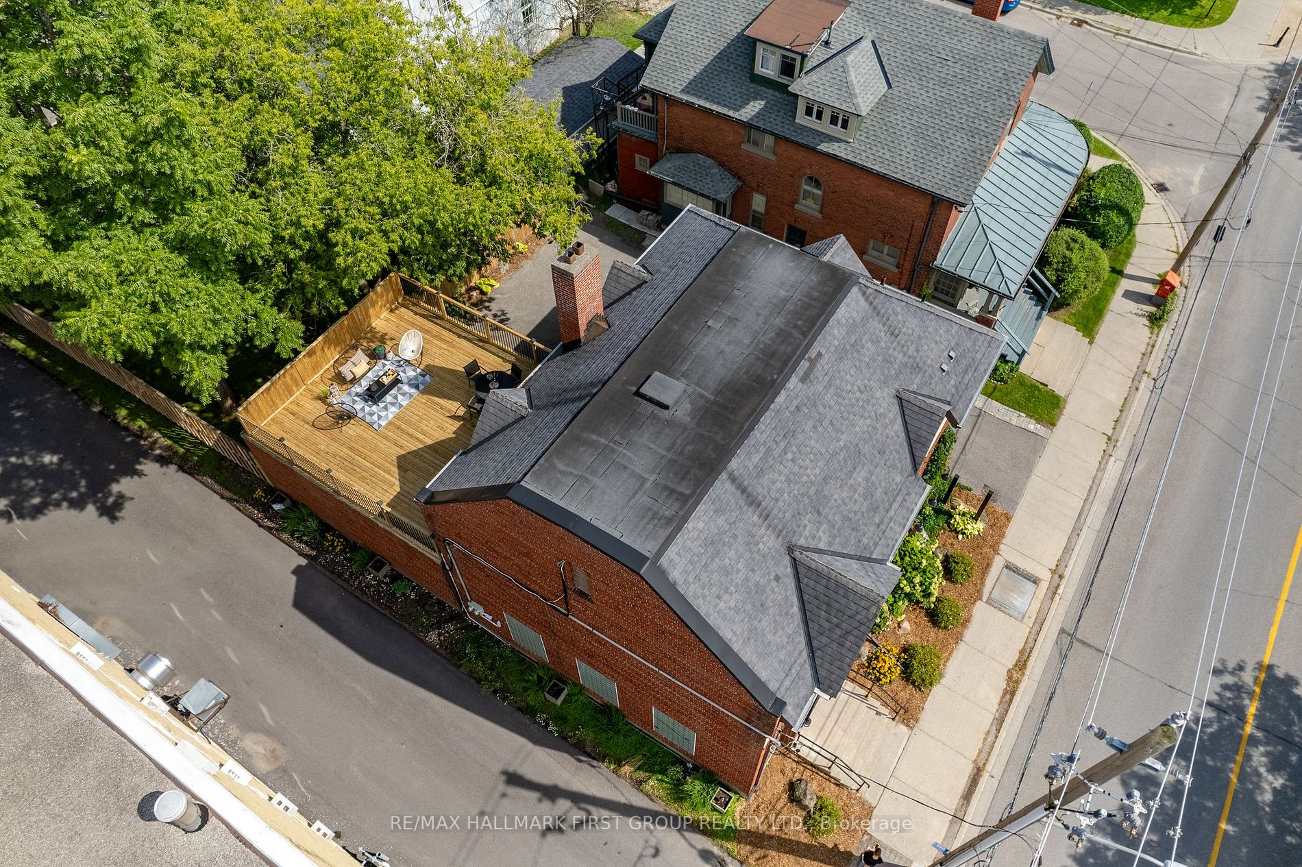 304 Division St