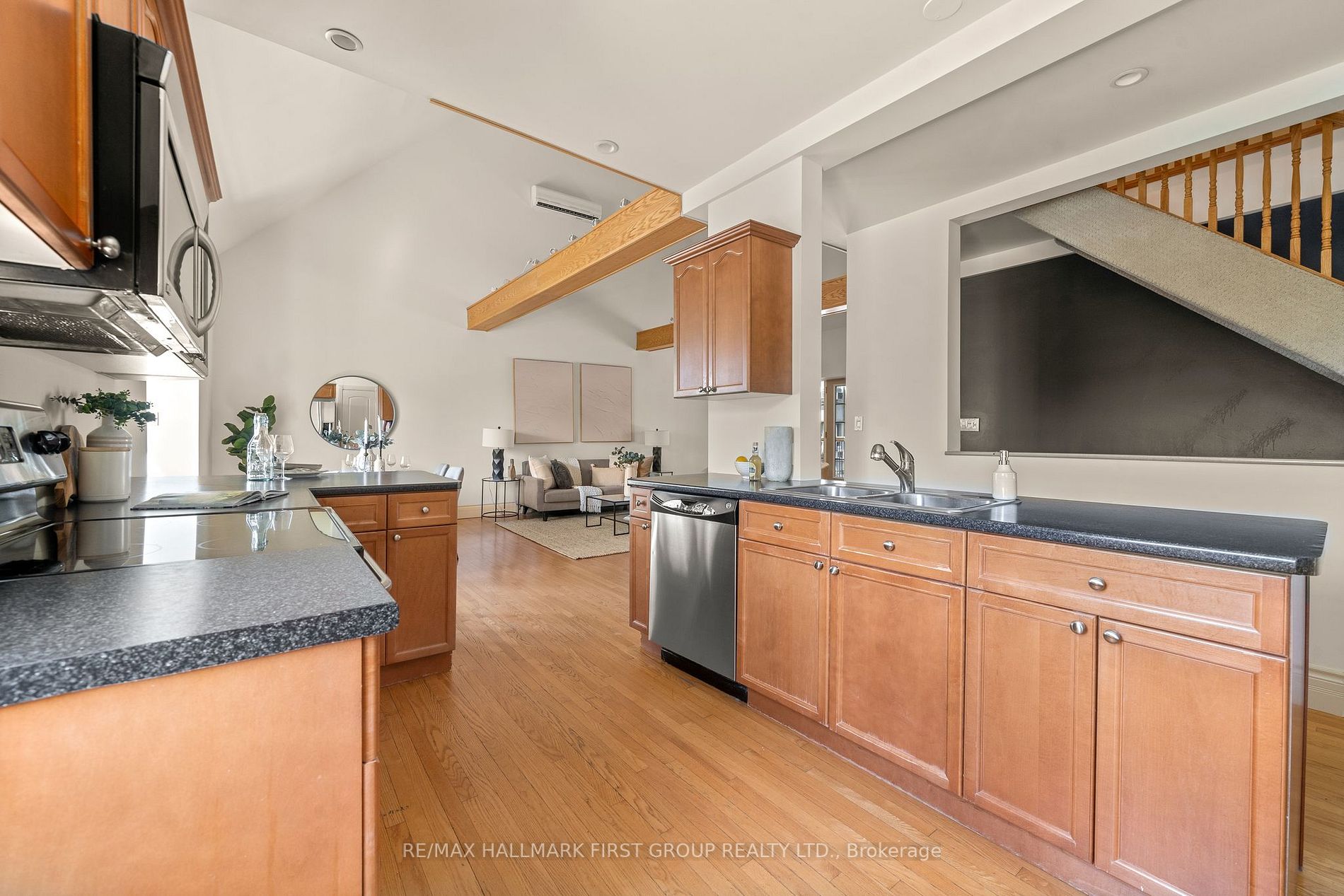 304 Division St
