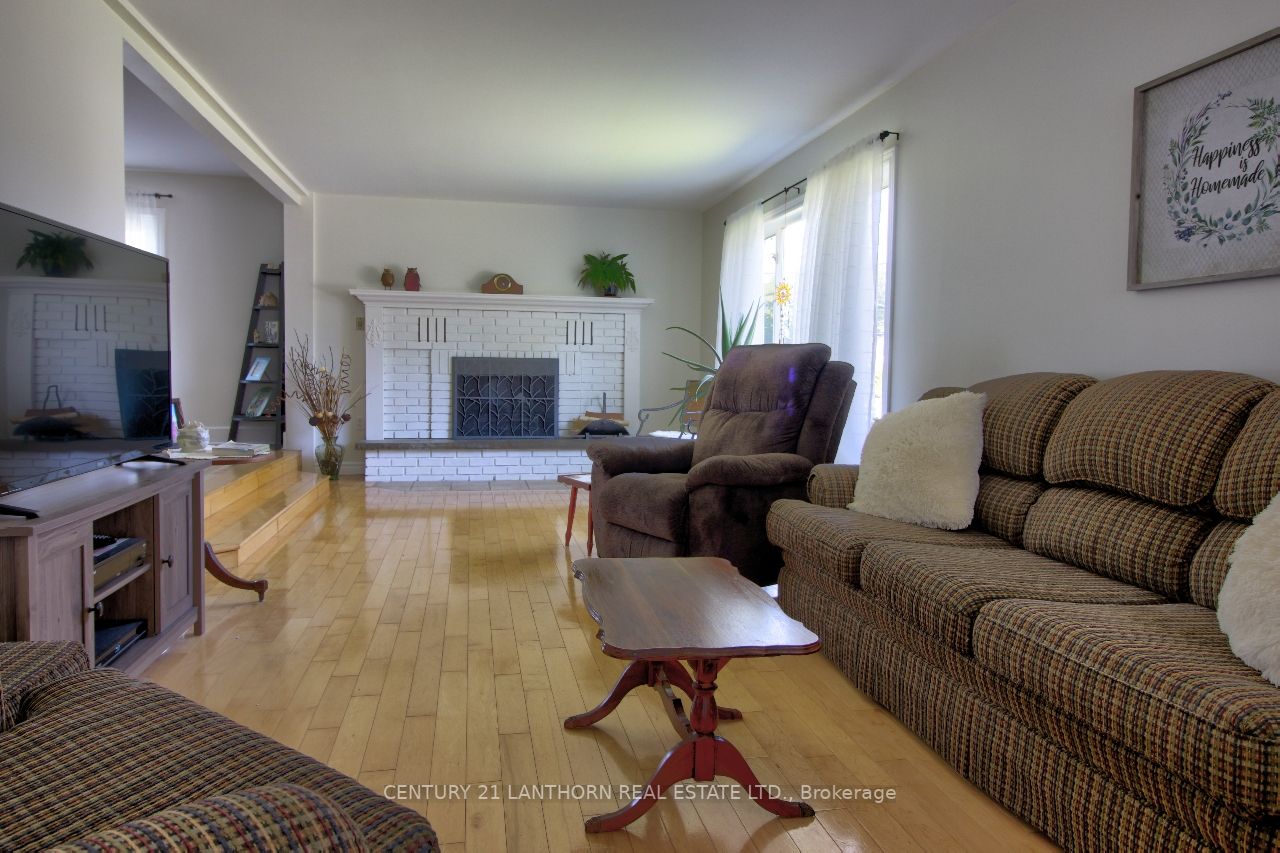 127 Barley Rd N