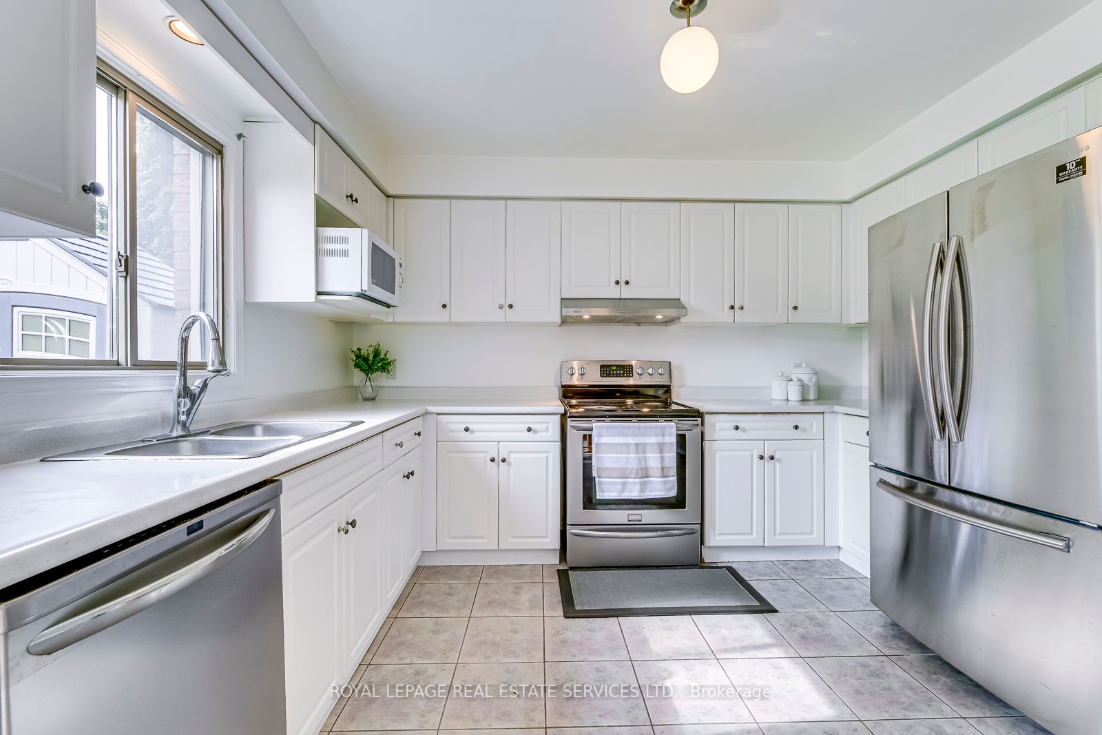 59 Bridgeport Cres