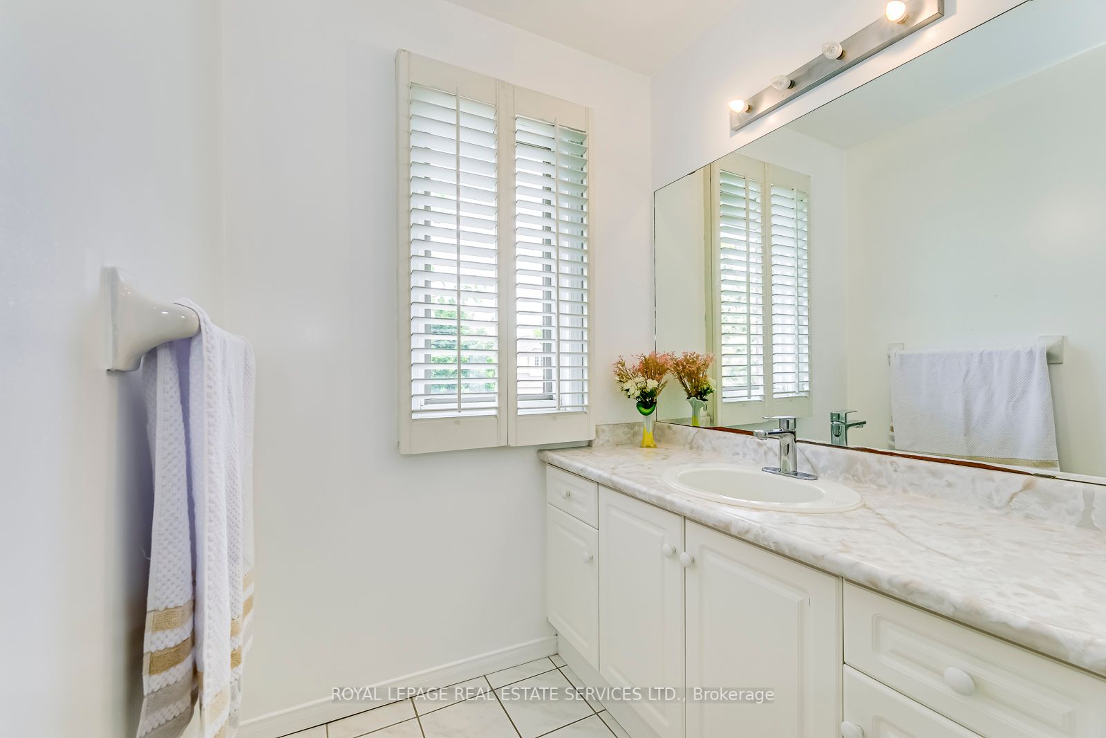 59 Bridgeport Cres