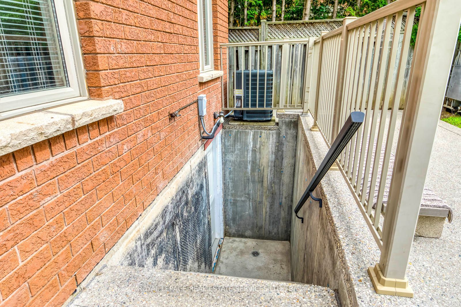 59 Bridgeport Cres
