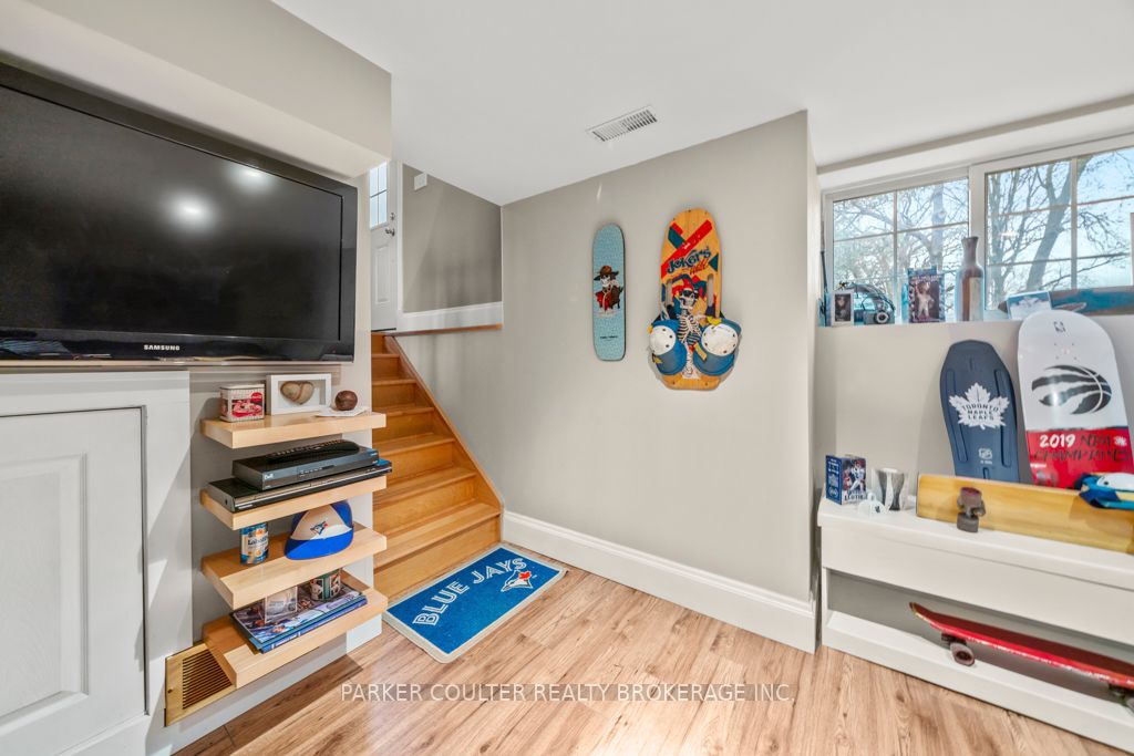 7 Fair Avenue