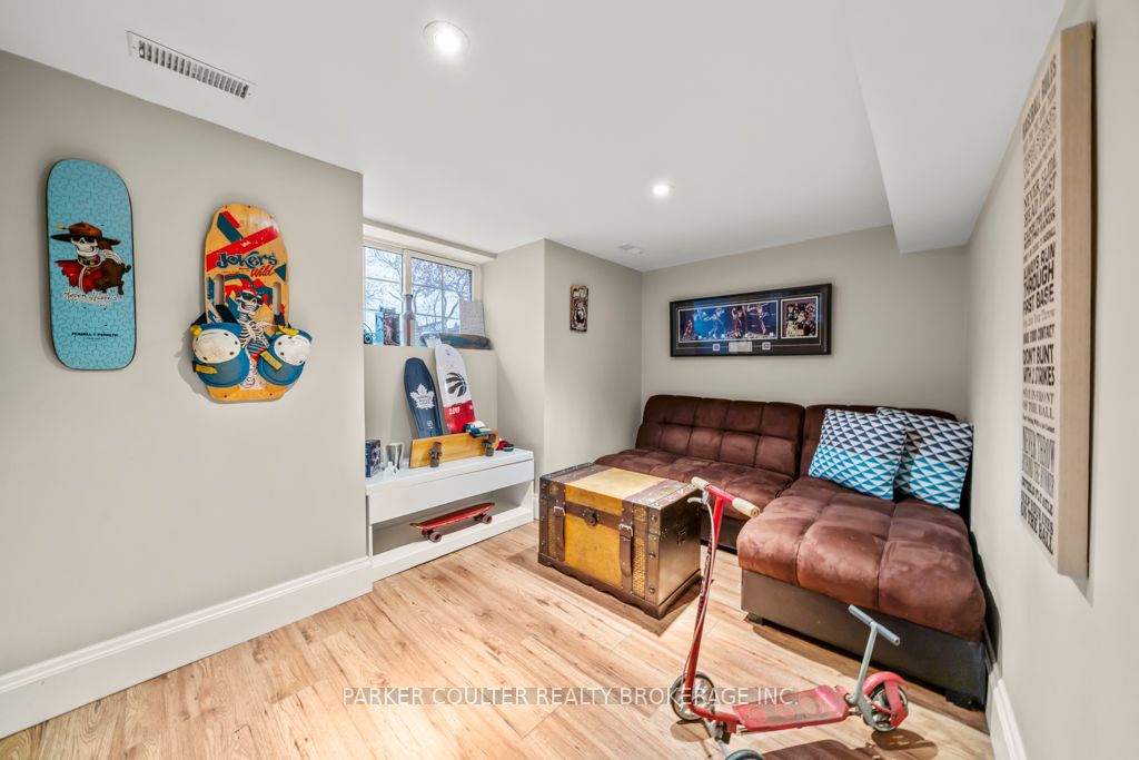7 Fair Avenue