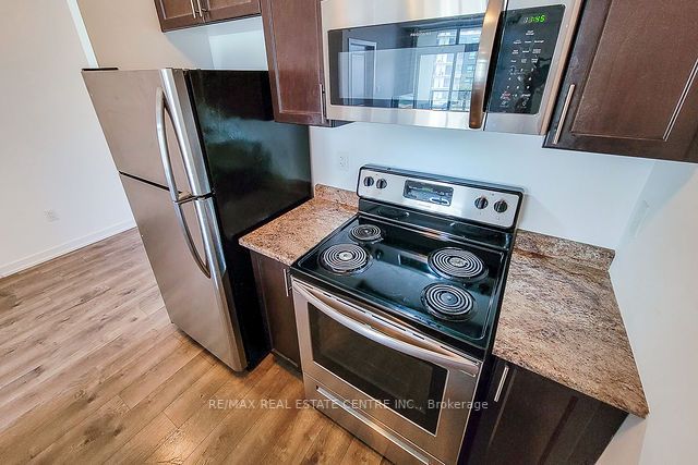 101 Shoreview Pl, #329