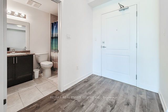 101 Shoreview Pl, #329