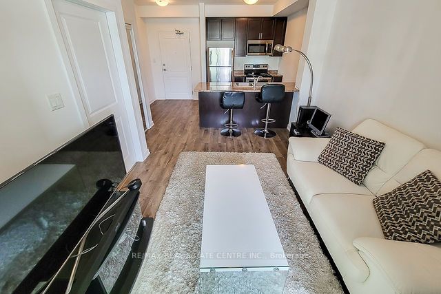 101 Shoreview Pl, #329