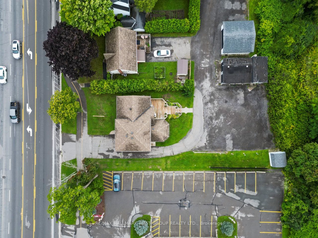 711 Division St