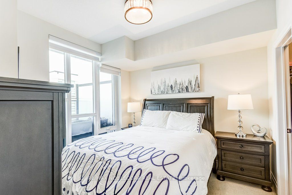 16 Concord Pl, #442