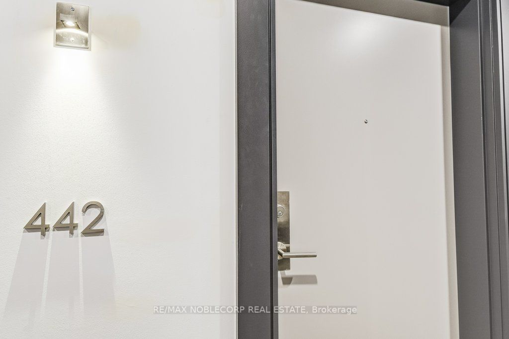 16 Concord Pl, #442