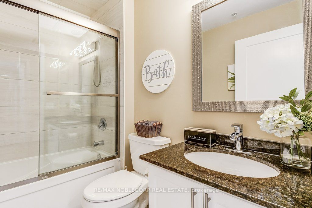 16 Concord Pl, #442